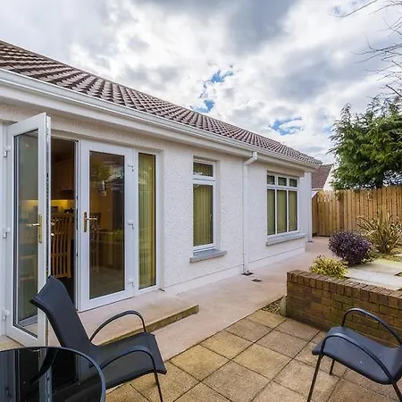 Spacious 4 Bedroom Home - 5 Min Walk To Town Enniskillen Extérieur photo